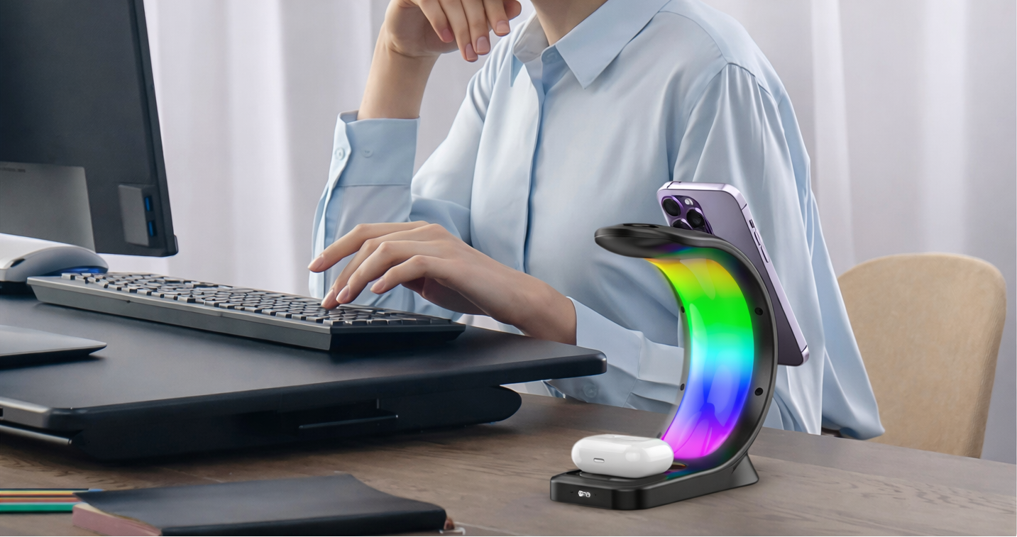 Station de charge magnétique Smart Connect RGB sur bureau